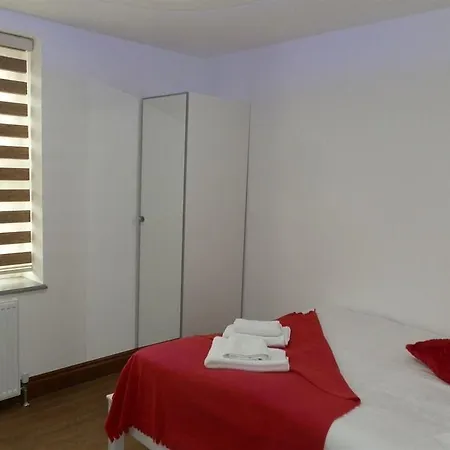 Bed & Breakfast Green Suites 4*