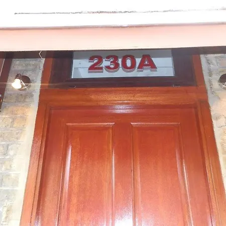 Bed & Breakfast Green Suites 4*
