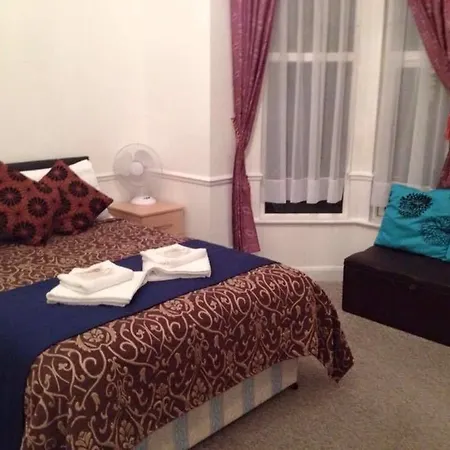 Larsvale London