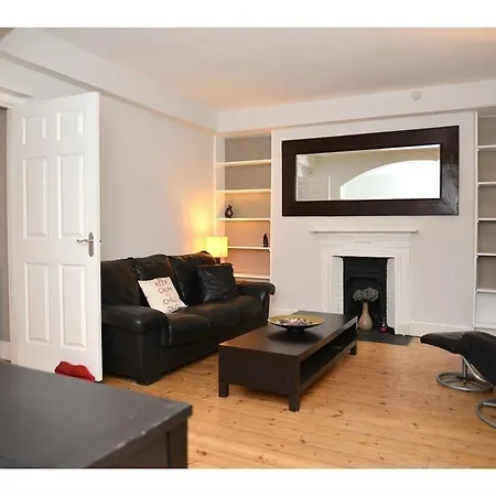 Erlox Hyde Park Apartment *