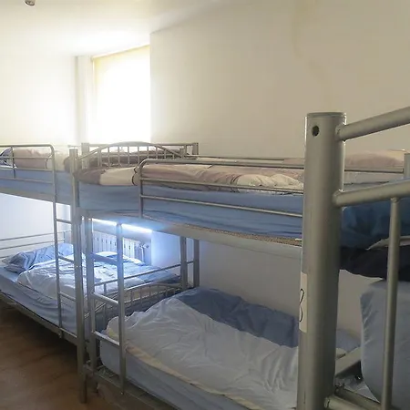 4 Star Piccadilly Hotel 2*