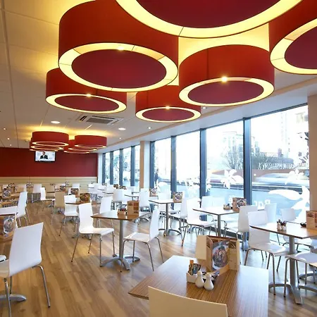 Travelodge Stratford Hotel