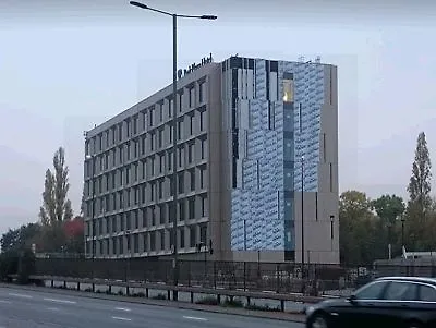 Park Plaza London, Park Royal Hotel Londýn