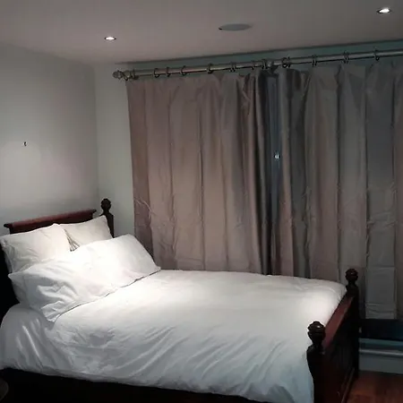 Octavia House Apartment *