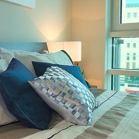 Apartment St George Wharf *