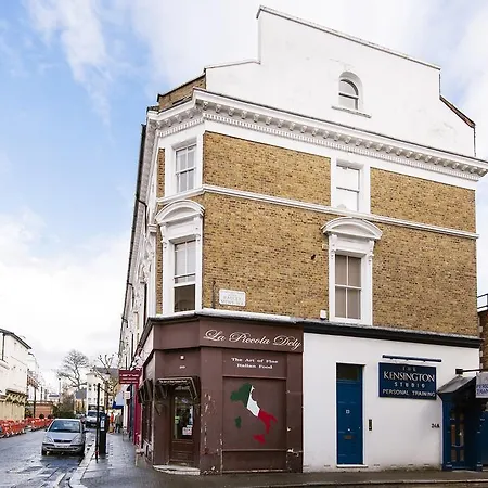 The Stratford Road Pied-a-terre Apartment