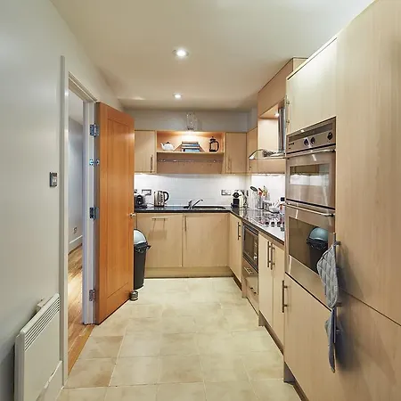 Second Nest Thames View Apartment *
