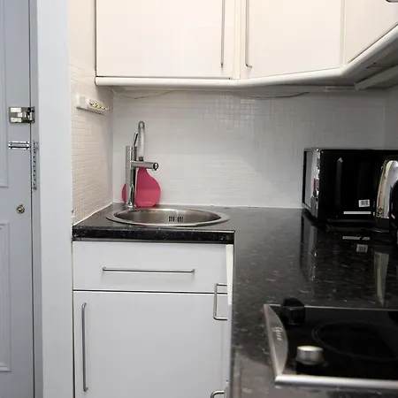 Studio Chelsea Cloisters Apartment