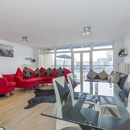 Excel Apartment London