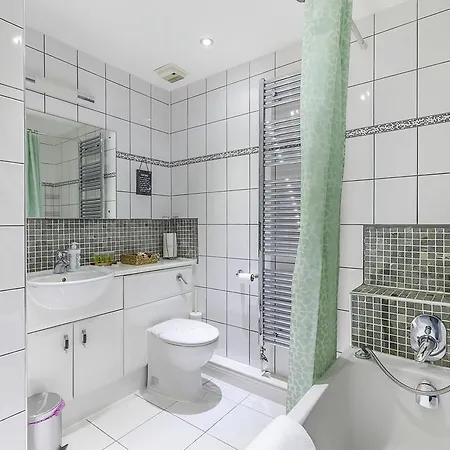 Excel Apartment London