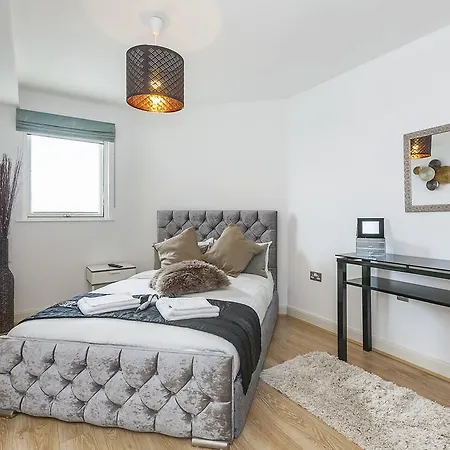 Excel Apartment London