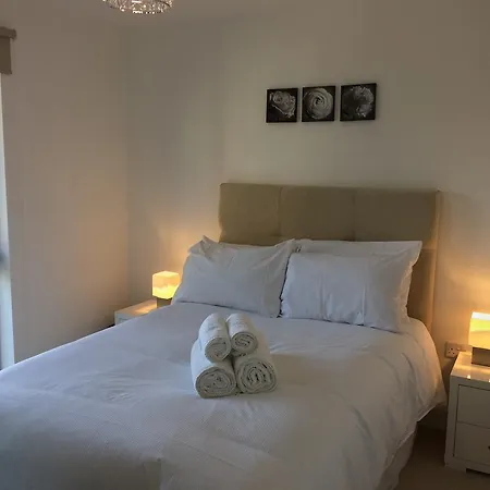 Hodgeson House Apartment *