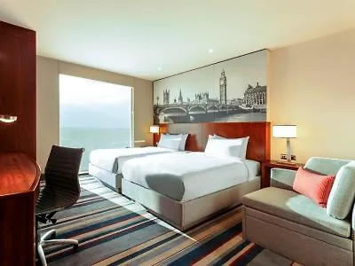 Hotel Hyatt Place West London Hayes 4*