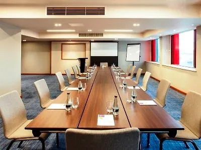 Hyatt Place West London Hayes Hotel 4*