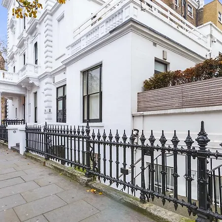 Apartment South Kensington X4, London