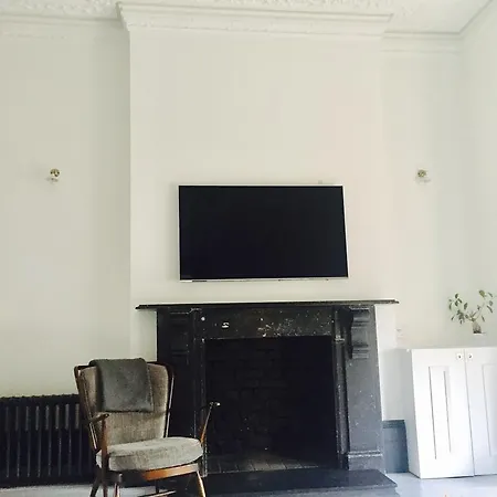 Eagle House Studio Apartment