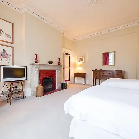 The Bockery Suite 1 Chelsea Apartment *