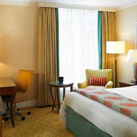 Marriott Park Lane Hotel