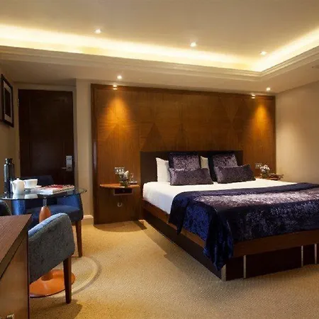 Radisson Blu Hotel, Tottenham Court Road - Formerly Kenilworth 4*