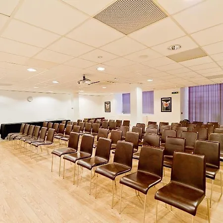 The Wesley Euston 4* Londres