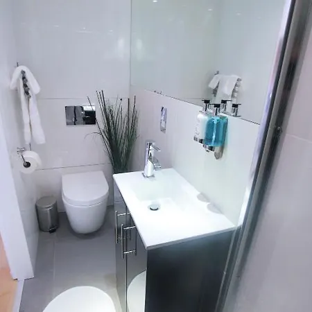 Room Home Stay 4*
