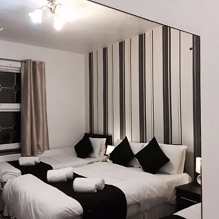 Oyo Firs London Heathrow Penzion