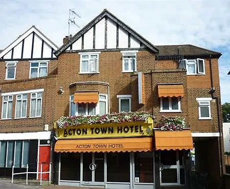 Acton Town Hotel