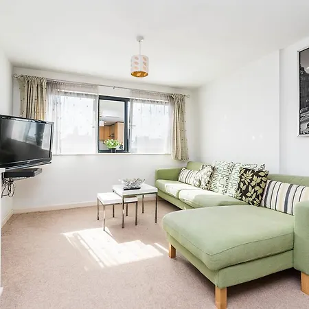 Fantastic 1 Bed Flat Stratford *