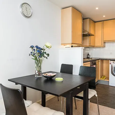 Fantastic 1 Bed Flat Stratford Apartment London