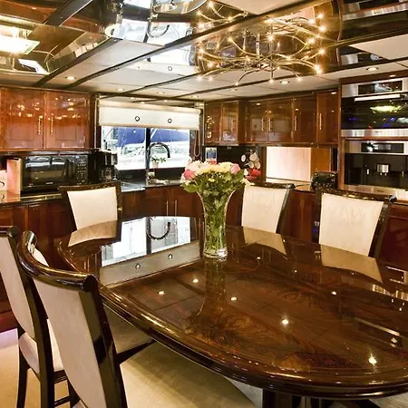 Absolute Pleasure Yacht