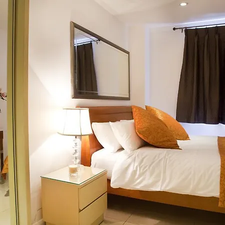 Russell Square Hotel 3*