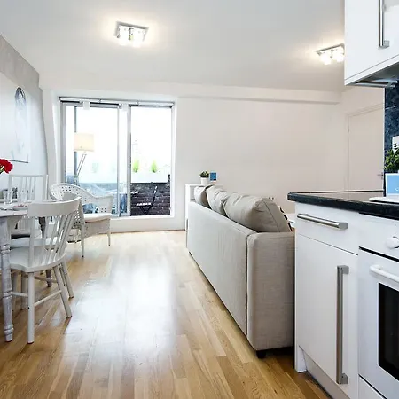 Apartment The Cromwell Road Sherborne Court *