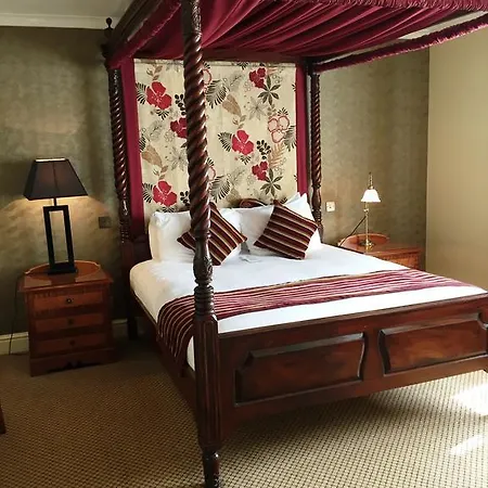 The Royal Chace Hotel