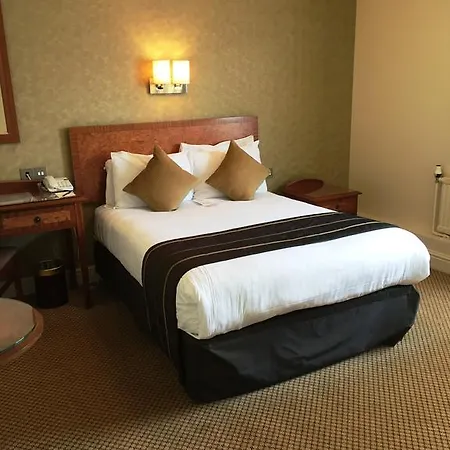 The Royal Chace Hotel