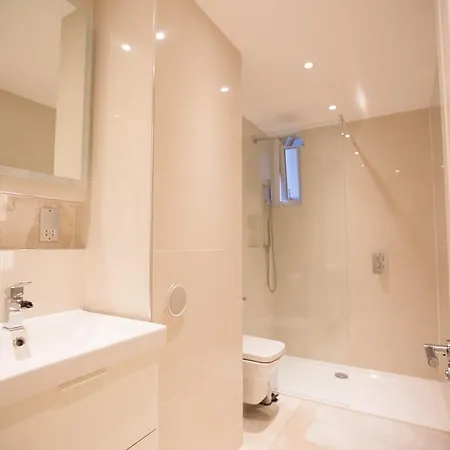 Apartment Luxury 2 Bed/bath Next To Hyde Park London