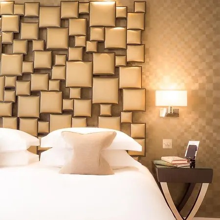 Manchester Street 4*