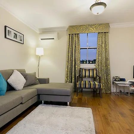 Kensington One Apartment