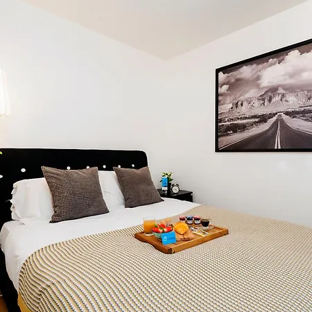 Apartment The Cromwell Road Sherborne Court *