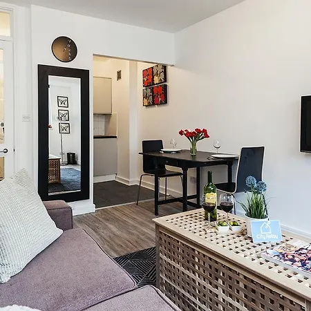 Apartment The Cromwell Road Sherborne Court London