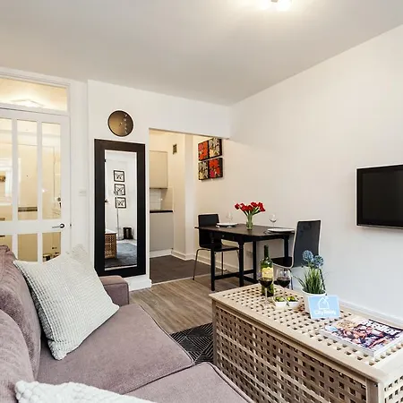 The Cromwell Road Sherborne Court Apartment London