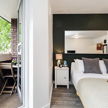 The Cromwell Road Sherborne Court * London