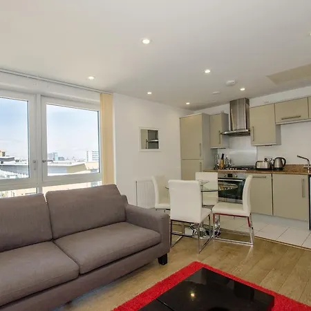 Apple Apartments Limehouse Basin *