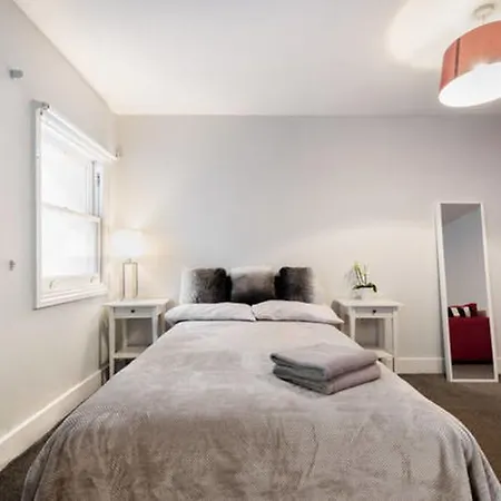 70 Oakley Square *