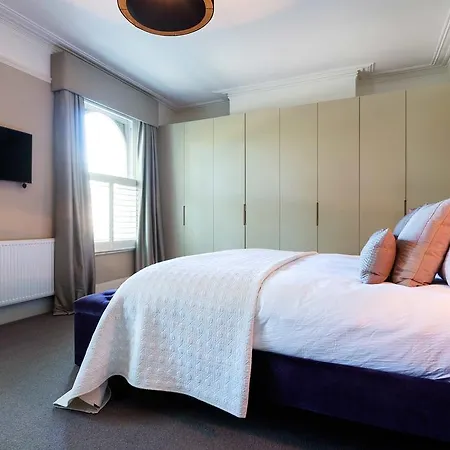 Veeve - Clapham Oasis Holiday home *