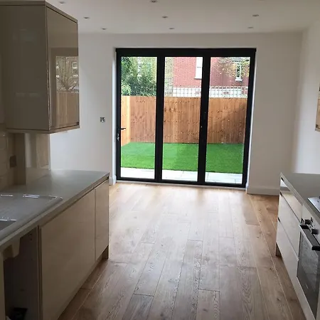 Finsbury Park Luxury *