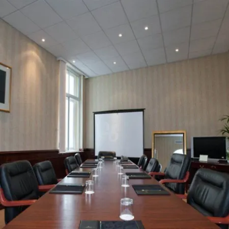 The Bailey's Kensington 4*