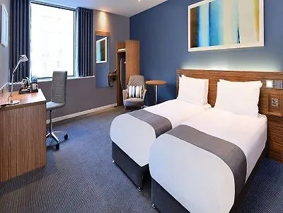 فندق Travelodge Farringdon لندن