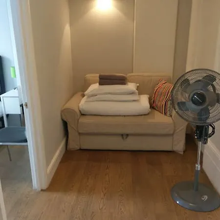 Apartment 70 Oakley Square London