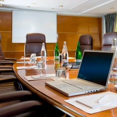Doubletree By Hilton - Hyde Park