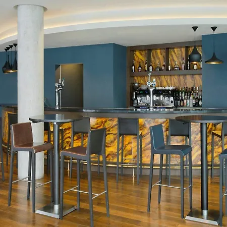 Hotell Aloft Excel 4*